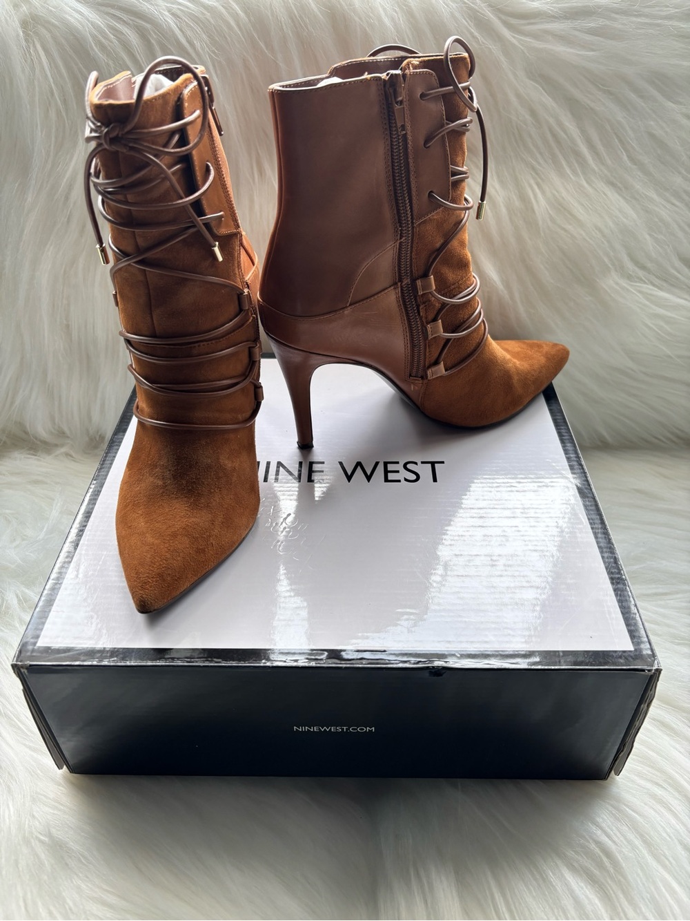 NINE WEST THISISIT POINTED TOE BOOTS TAN LEATHER/SUEDE CRISSCROSSED LACES 6 1/2